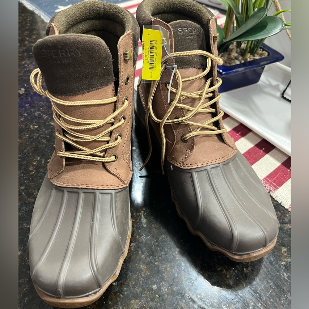NWT - Sperry Brown Rain & Snow Boots with Waterproof Design. Make an offer.